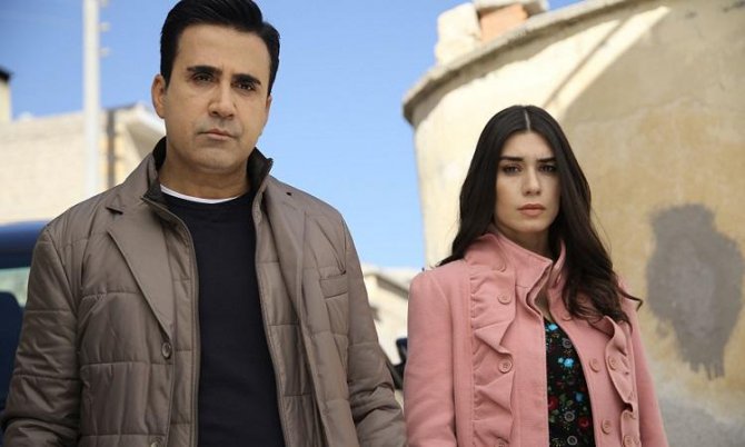 burcu-kiratli-kimdir