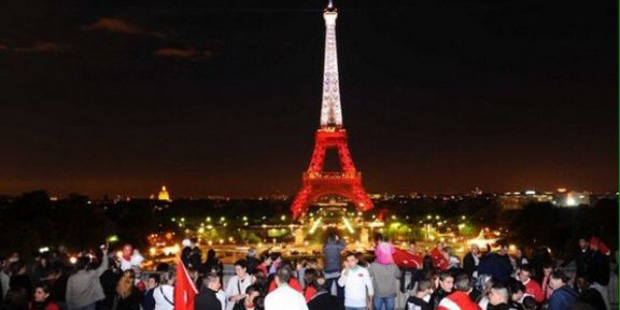 eyfel-kulesi-euro-2016.jpg